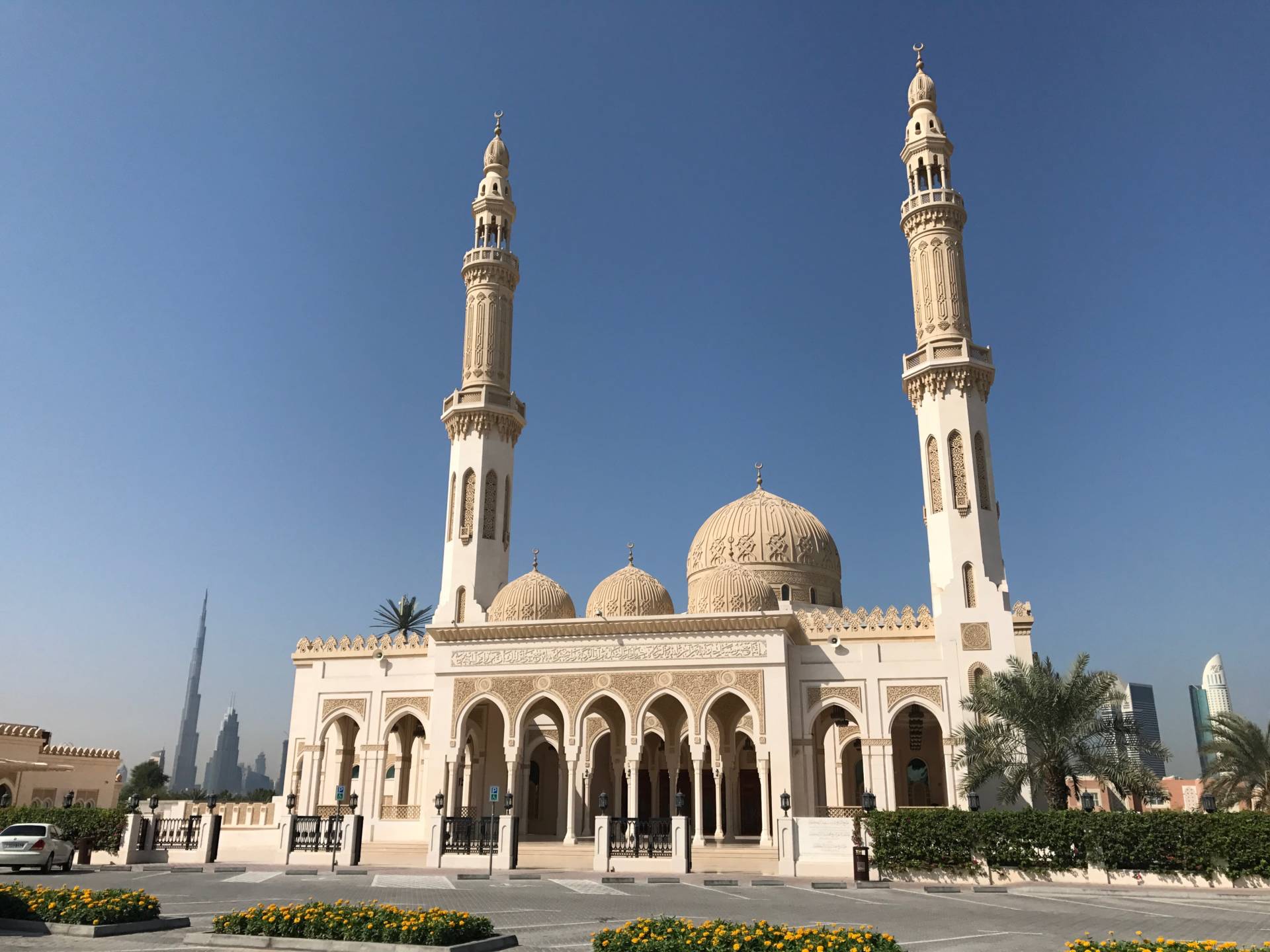 The Dos And Don’ts Guide to Visiting Dubai – Meet Mariella